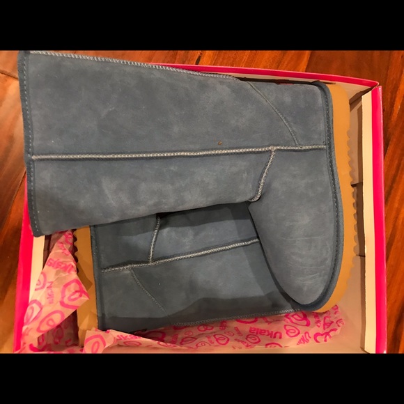 New sheep skin tall boots BUY ANY 2 GET 10OFF - Picture 2 of 4